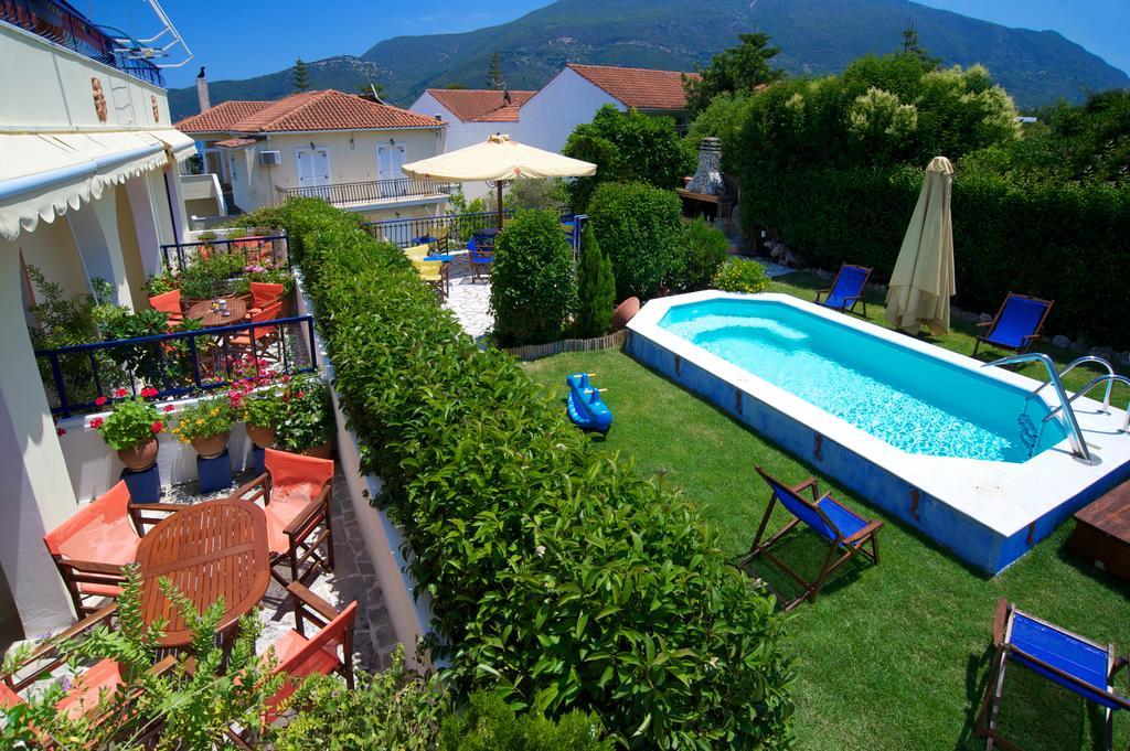 Kalypso Studios & Apartments Karavomylos Buitenkant foto