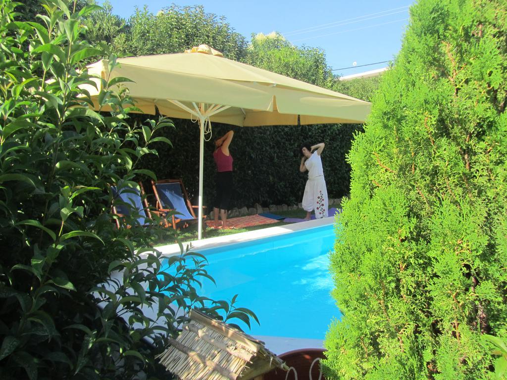 Kalypso Studios & Apartments Karavomylos Buitenkant foto