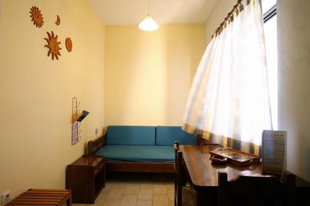 Kalypso Studios & Apartments Karavomylos Buitenkant foto