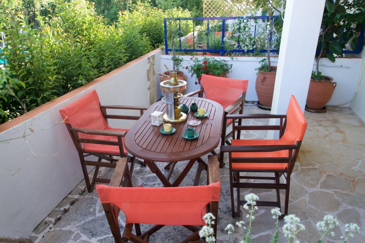 Kalypso Studios & Apartments Karavomylos Buitenkant foto