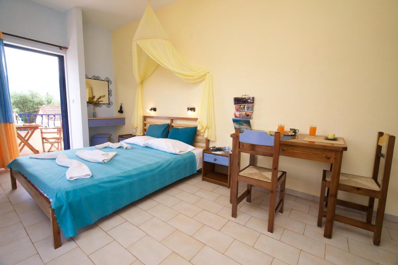 Kalypso Studios & Apartments Karavomylos Buitenkant foto