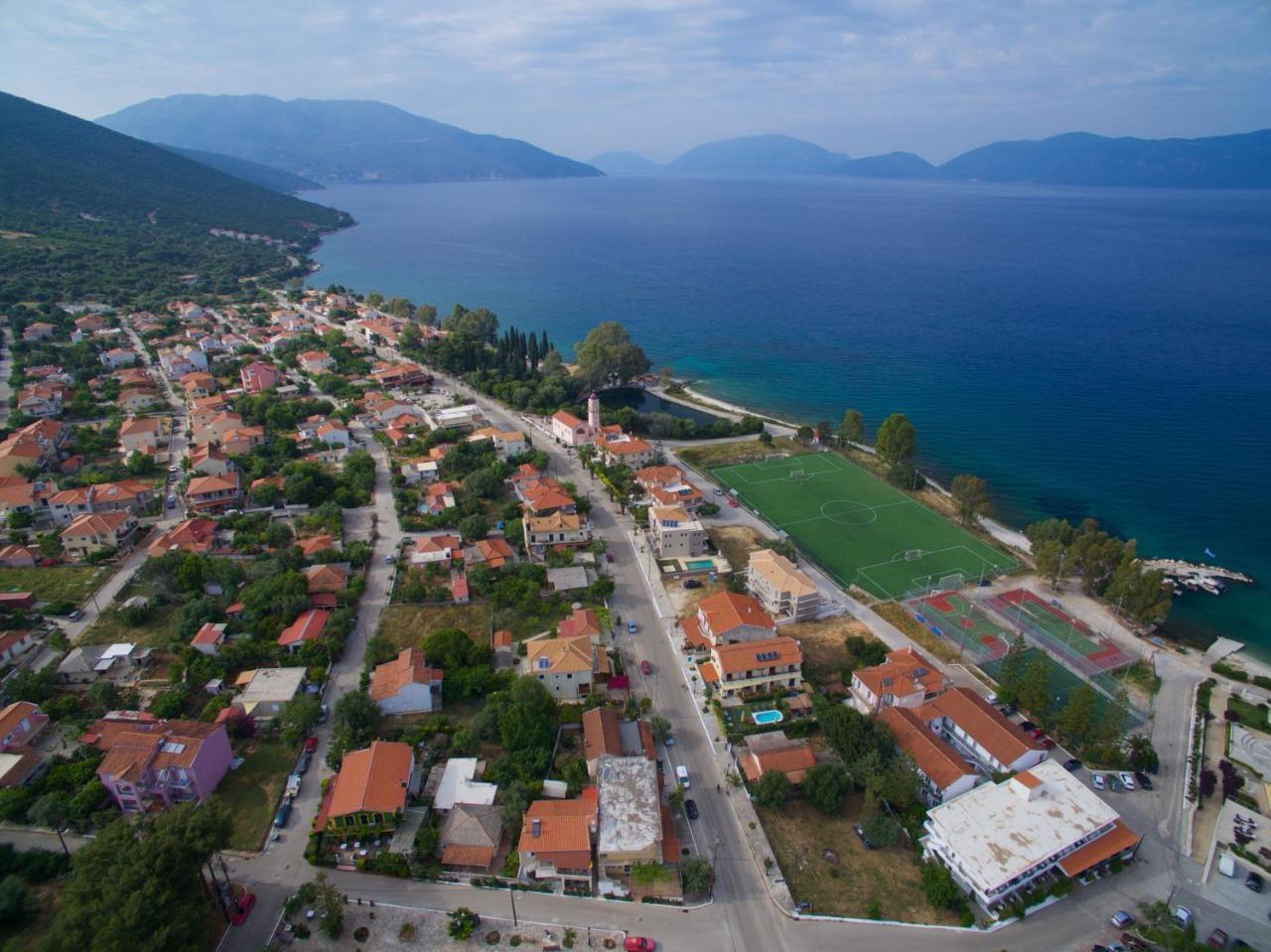 Kalypso Studios & Apartments Karavomylos Buitenkant foto